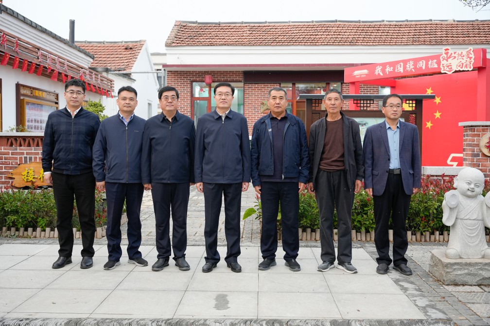 【長(zhǎng)田動(dòng)態(tài)】村企共建聚力 共繪鄉(xiāng)村振興畫卷——濟(jì)陽(yáng)區(qū)委副書記、區(qū)長(zhǎng)王友進(jìn)一行蒞臨長(zhǎng)田實(shí)業(yè)調(diào)研指導(dǎo)工作